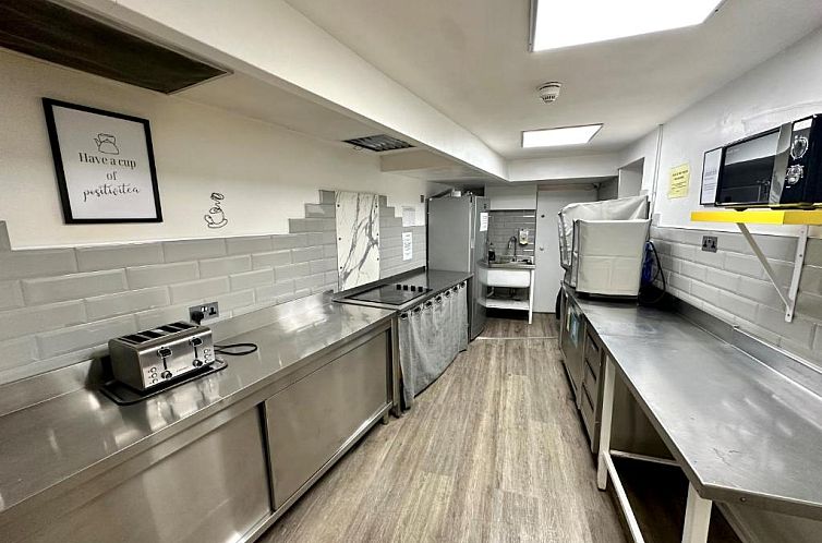 Smart Hyde Park View Hostel