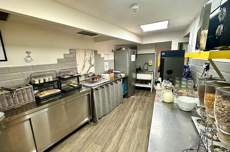 Smart Hyde Park View Hostel