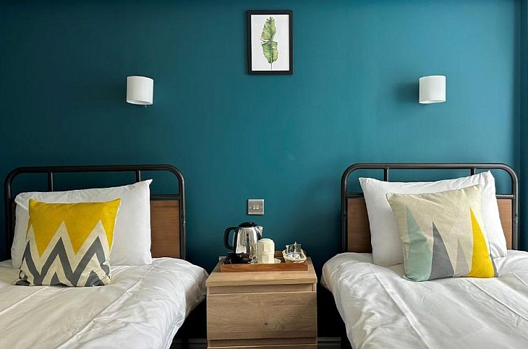 Smart Hyde Park View Hostel
