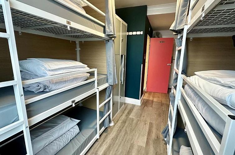 Smart Hyde Park View Hostel
