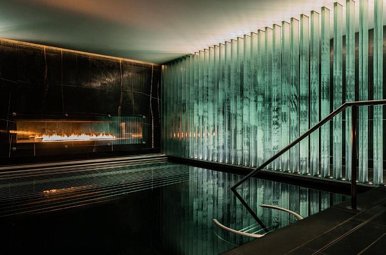 Corinthia London