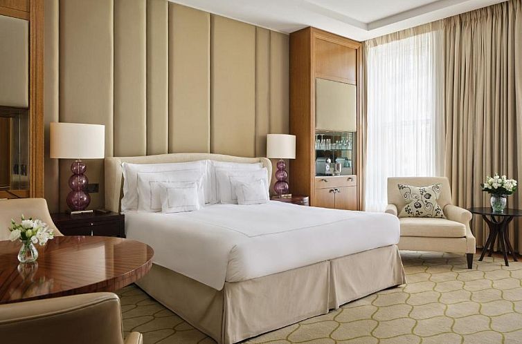 Corinthia London