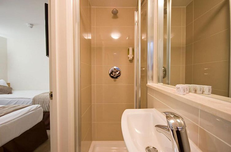 Queens Hotel