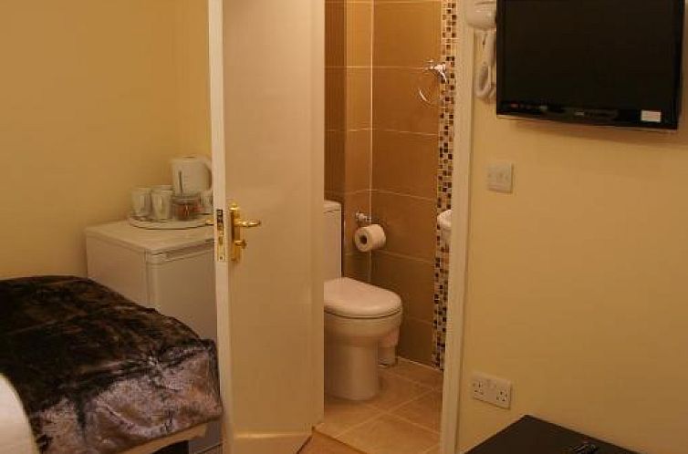 Sapphire Hotel London