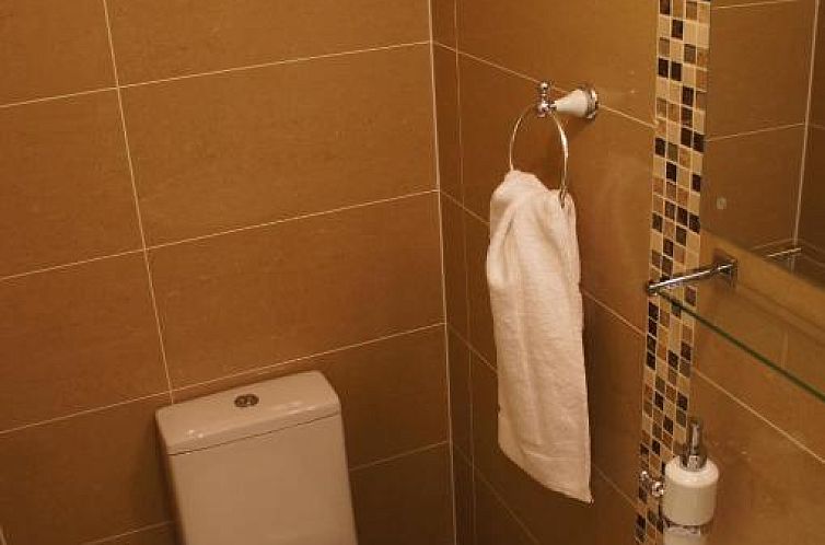 Sapphire Hotel London