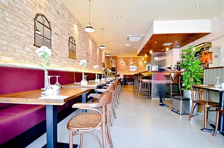 Kings Cross Inn Hotel
