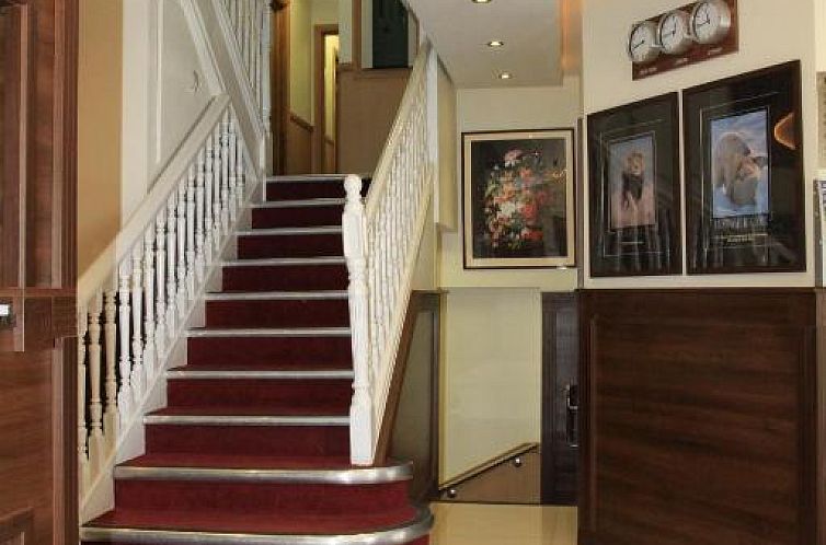 Kings Cross Inn Hotel