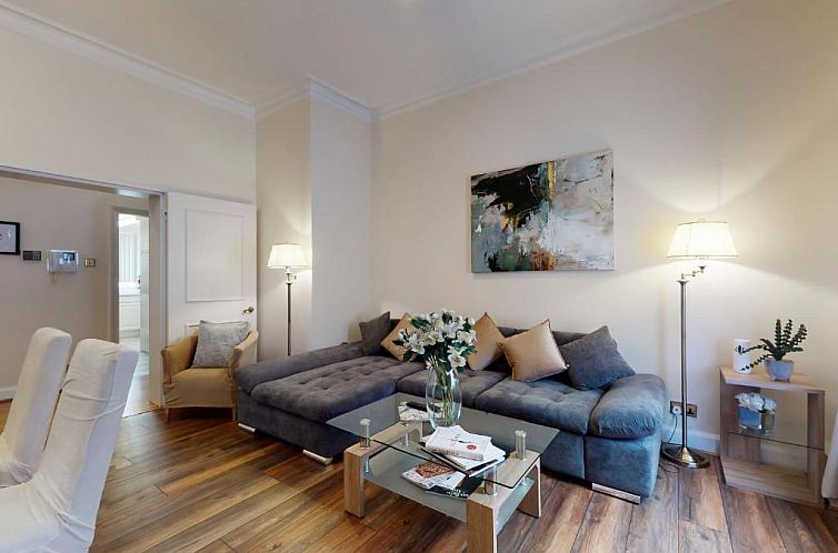 Park Lane Apartments/Shaw House