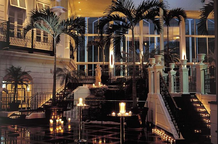 Radisson Blu Edwardian Heathrow Hotel & Conference Centre, L