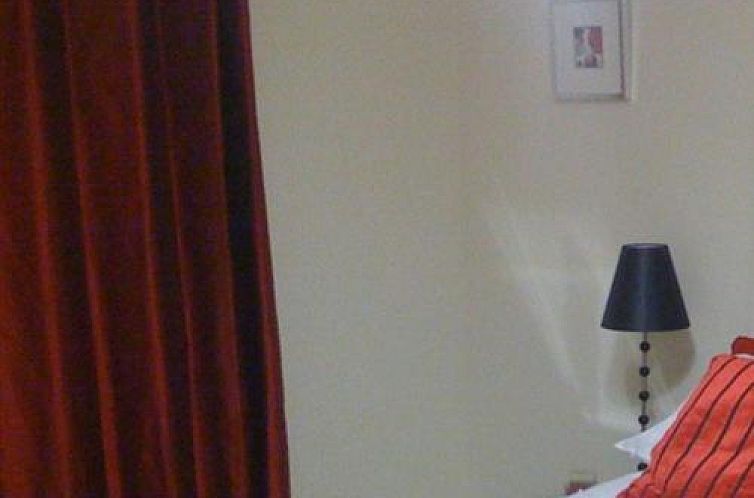 Apple House Guesthouse Heathrow Airport