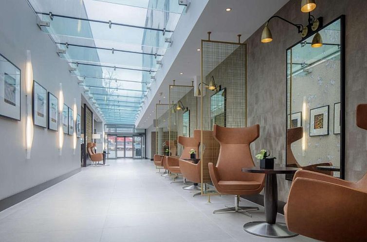 DoubleTree by Hilton London Heathrow Airport