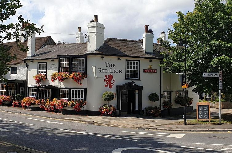 The Red Lion Hotel
