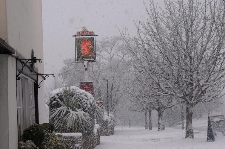 The Red Lion Hotel