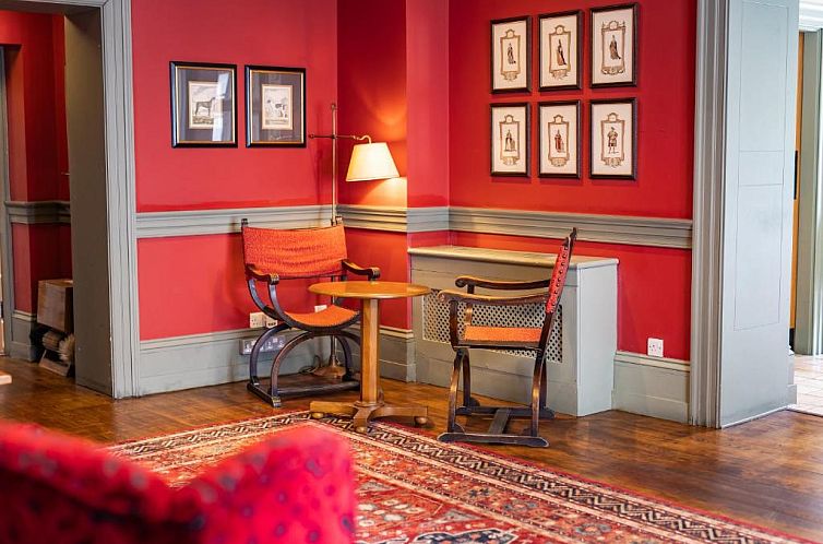 The Red Lion Hotel