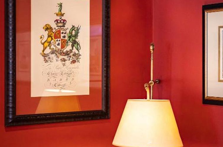 The Red Lion Hotel