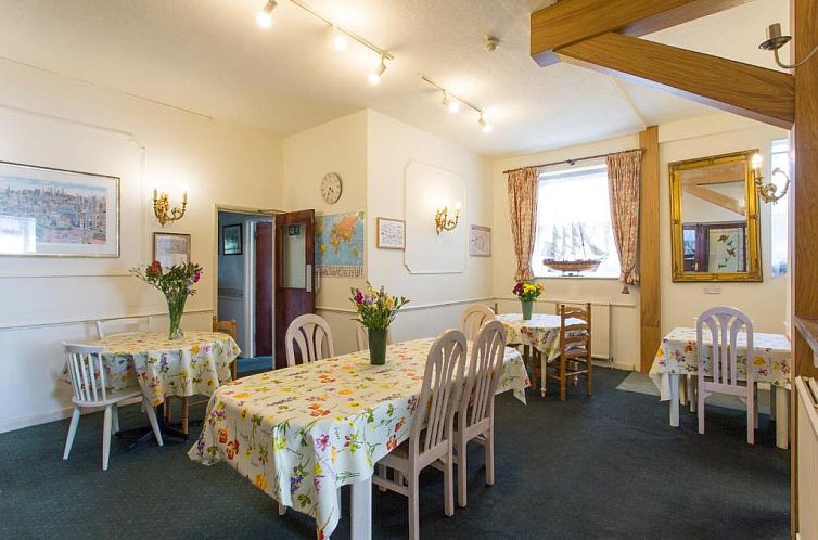 Oakwood Bed and Breakfast Heathrow