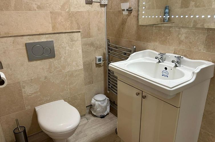 Oakwood Bed and Breakfast Heathrow