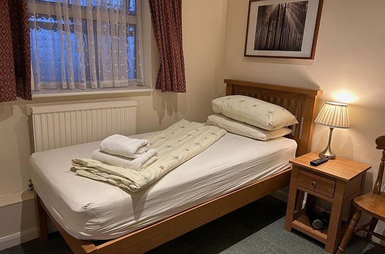Oakwood Bed and Breakfast Heathrow