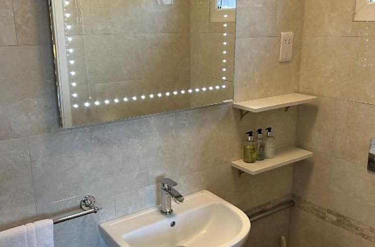 Oakwood Bed and Breakfast Heathrow