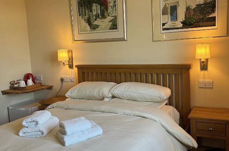 Oakwood Bed and Breakfast Heathrow