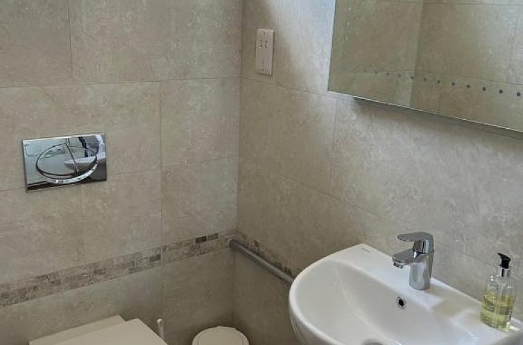 Oakwood Bed and Breakfast Heathrow