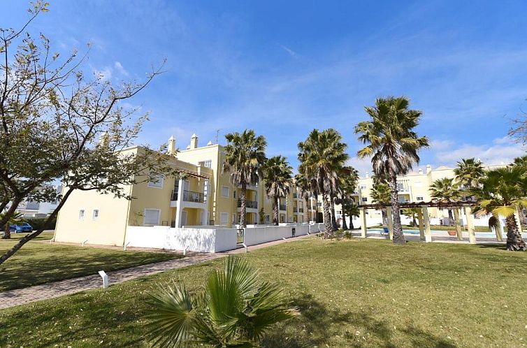 Praia da Lota Resort – Beachfront Apartments