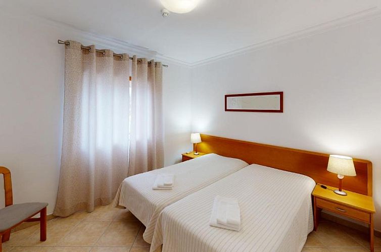 Praia da Lota Resort – Beachfront Apartments