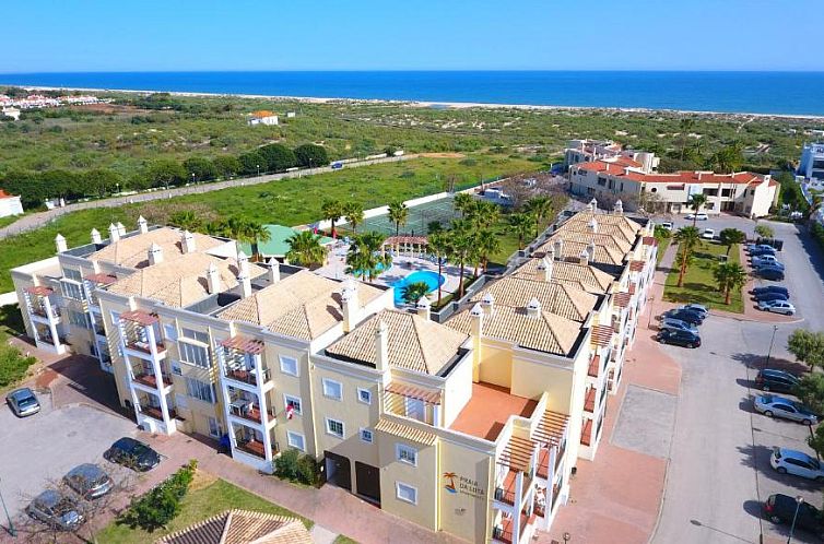 Praia da Lota Resort – Beachfront Apartments