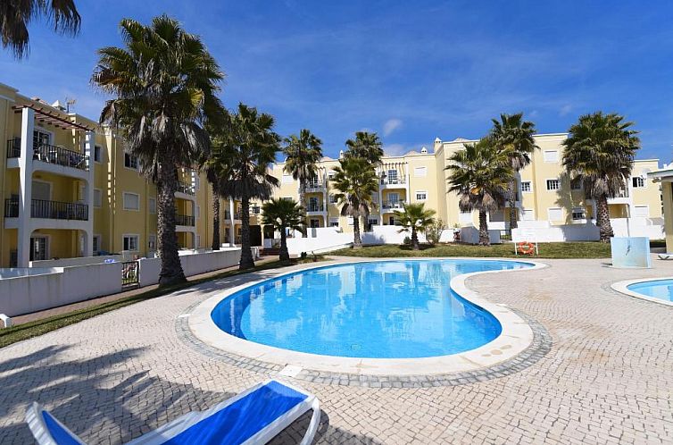 Praia da Lota Resort – Beachfront Apartments