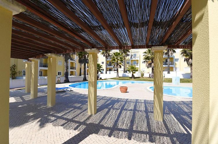 Praia da Lota Resort – Beachfront Apartments