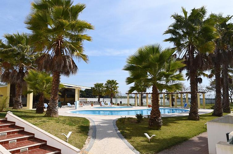 Praia da Lota Resort – Beachfront Apartments