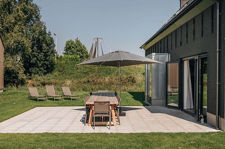 Vrijstaande woning in Wolphaartsdijk