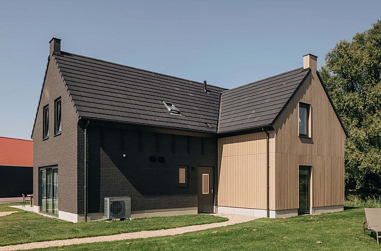 Vrijstaande woning in Wolphaartsdijk