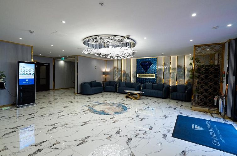 Grand Sapphire Hotel & Banqueting