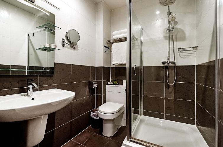 Grand Sapphire Hotel & Banqueting