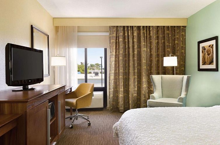 Hampton Inn & Suites Tarpon Springs