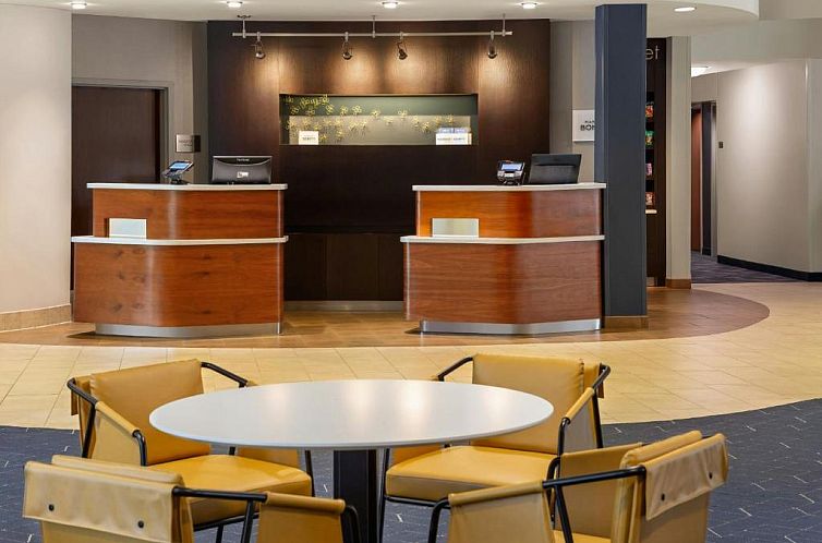 Courtyard by Marriott Madison West / Middleton