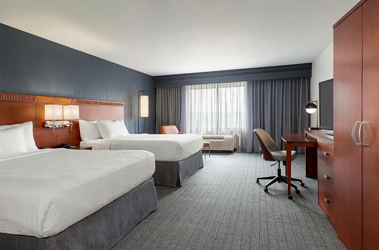 Courtyard by Marriott Madison West / Middleton