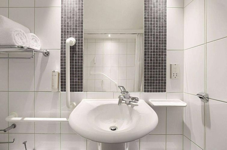 Ramada London North