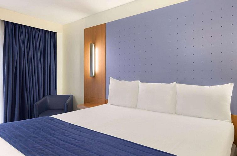 Ramada London North