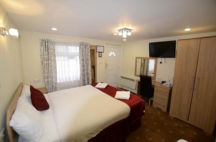Cranbrook Hotel