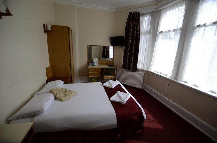 Cranbrook Hotel