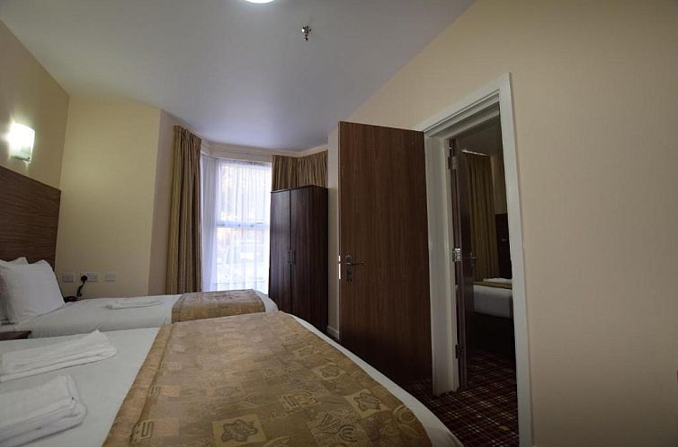 Lucky 8 Hotel