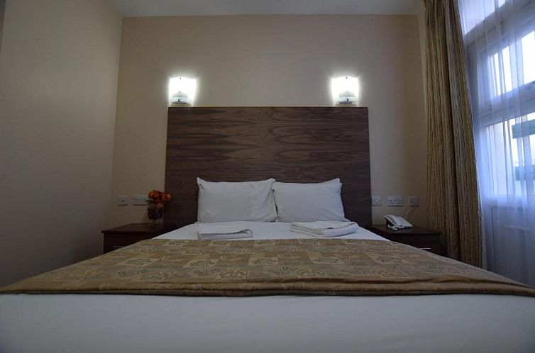Lucky 8 Hotel