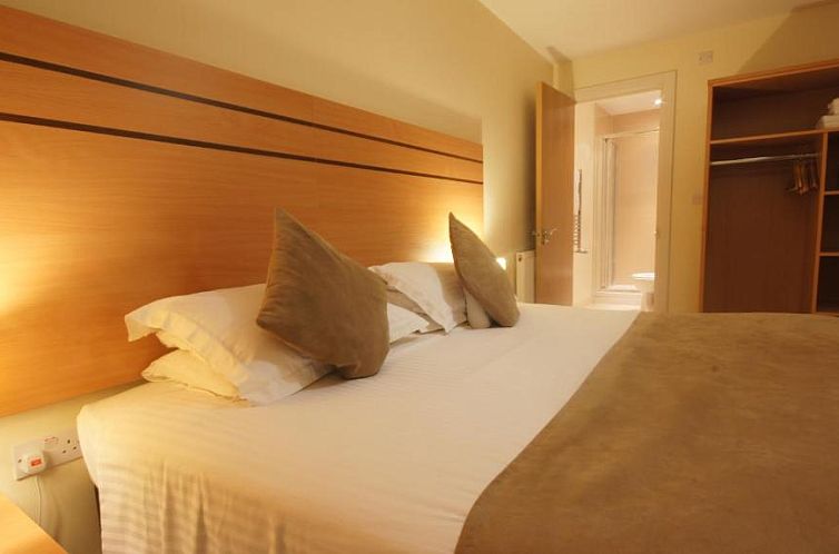 Lodge Drive Serviced Apartments