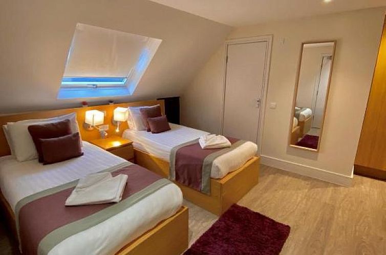 Holtwhites Hotel