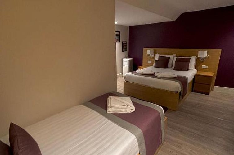 Holtwhites Hotel