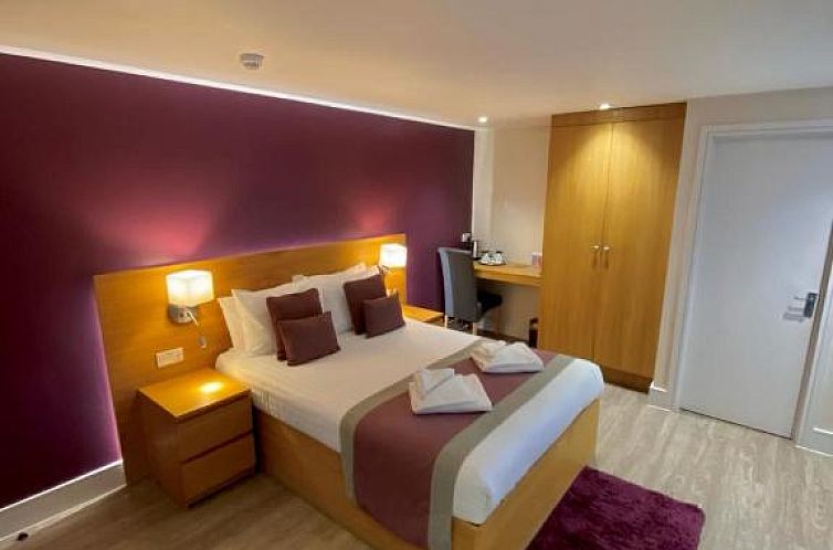 Holtwhites Hotel