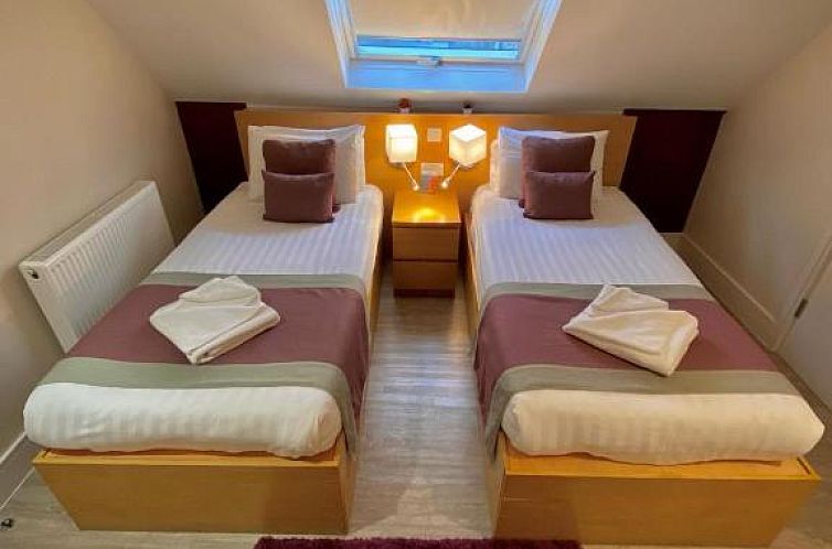 Holtwhites Hotel