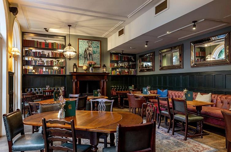 Coach & Horses Hotel